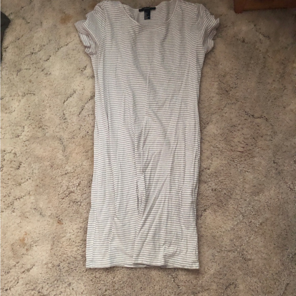 Forever 21 short sleeve grey/white t shirt dress
